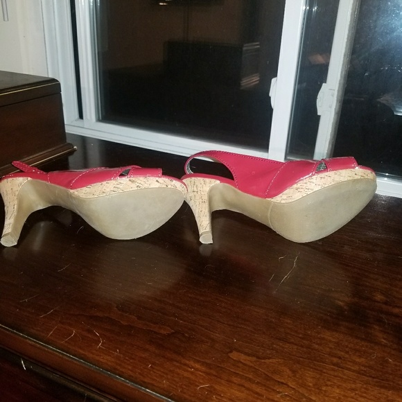 Patent peep toe slingbacks with cork heel - Picture 4 of 5
